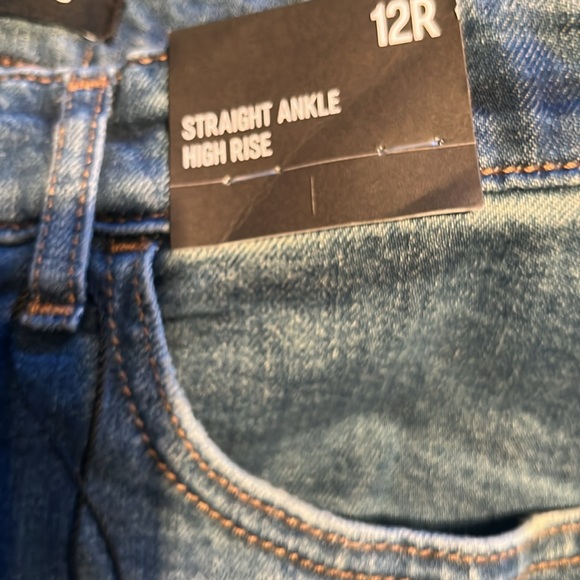 Express n/t - Picture 3 of 7